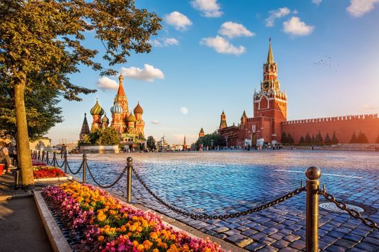 Лятната магия на Москва и Санкт Петербург Лятната магия на Москва и Санкт Петербург